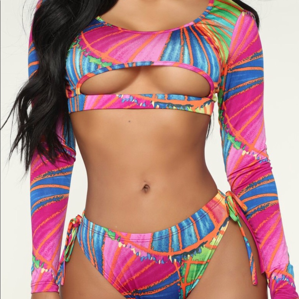 Crop 2 Piece bathing suit set - Brand New
